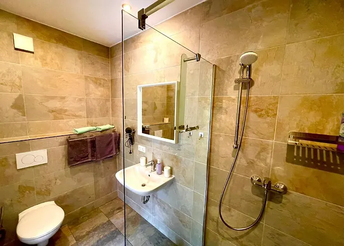 Simmer بيت ضيافة اوبرترون