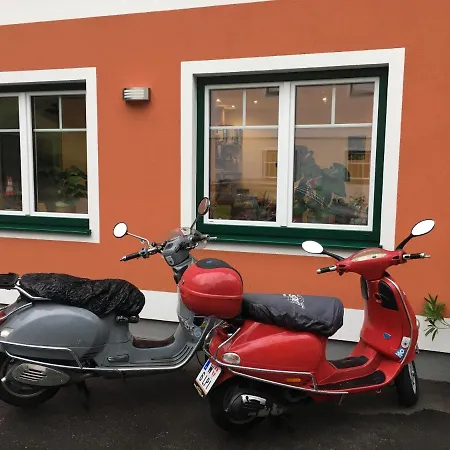 Simmer Πανσιόν Όμπερτραουν